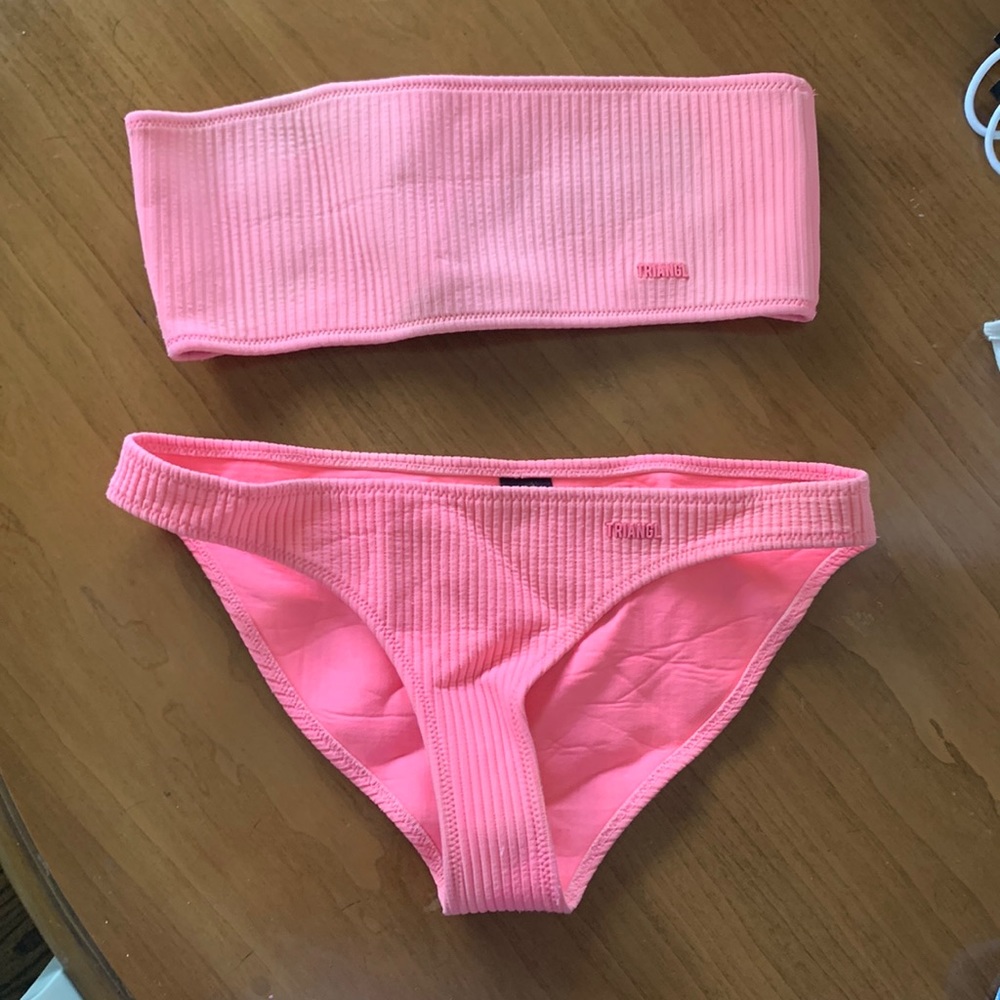 triangl pink neoprene top